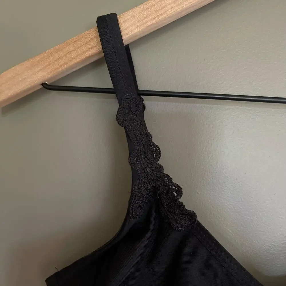 Wacoal Bodysuede Ultra Full Figure Seamless Underwire Bra Black Sz 34C Smoothing